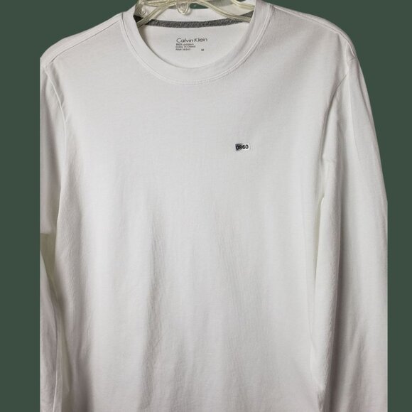Calvin Klein Long-Sleeve T-Shirt 100% Cotton Round Neck Logo Detail wht Medium - Picture 4 of 8